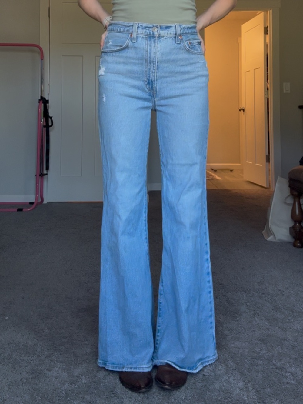 Levi’s Premium Ribcage Bell Jeans